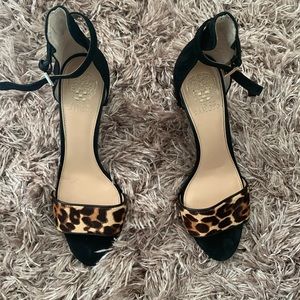 Animal Print Vince Camuto strappy Sandals!